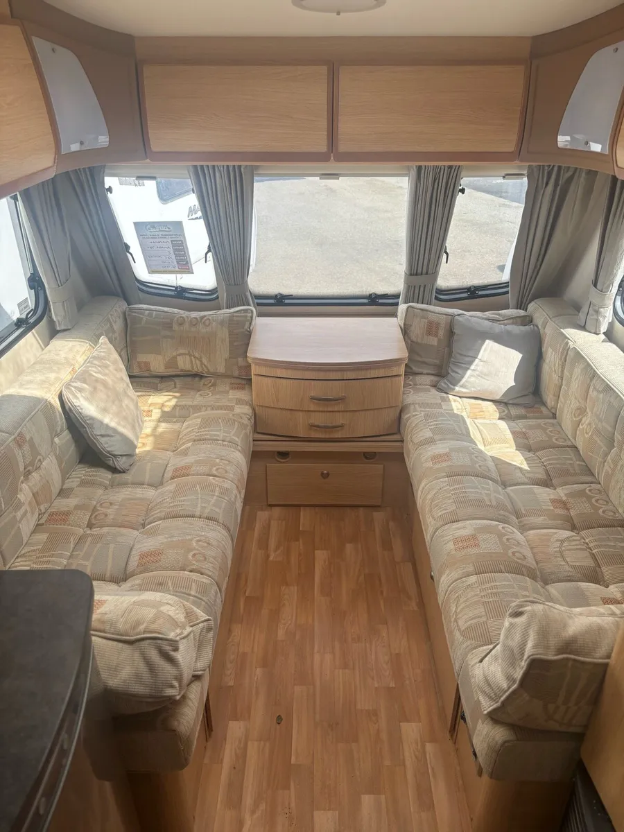 Coachman amara 2 berth 2011 - Image 4