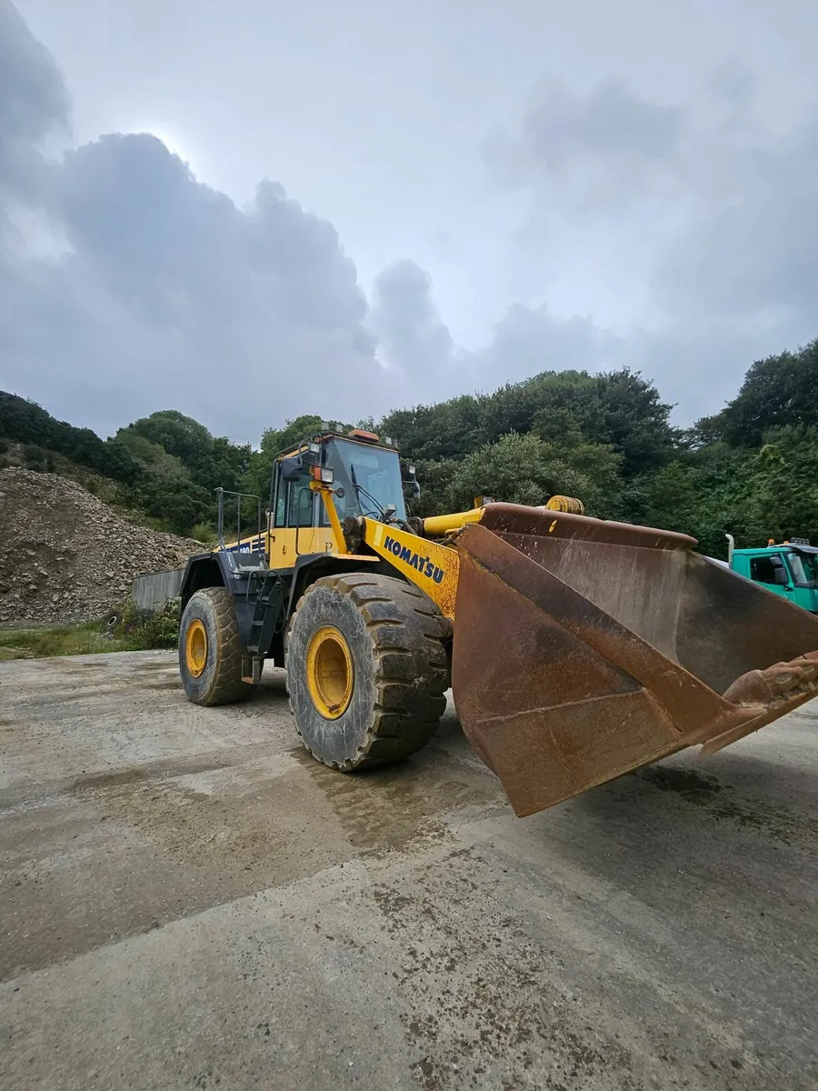 Komatsu 480 loading shovel - Image 3