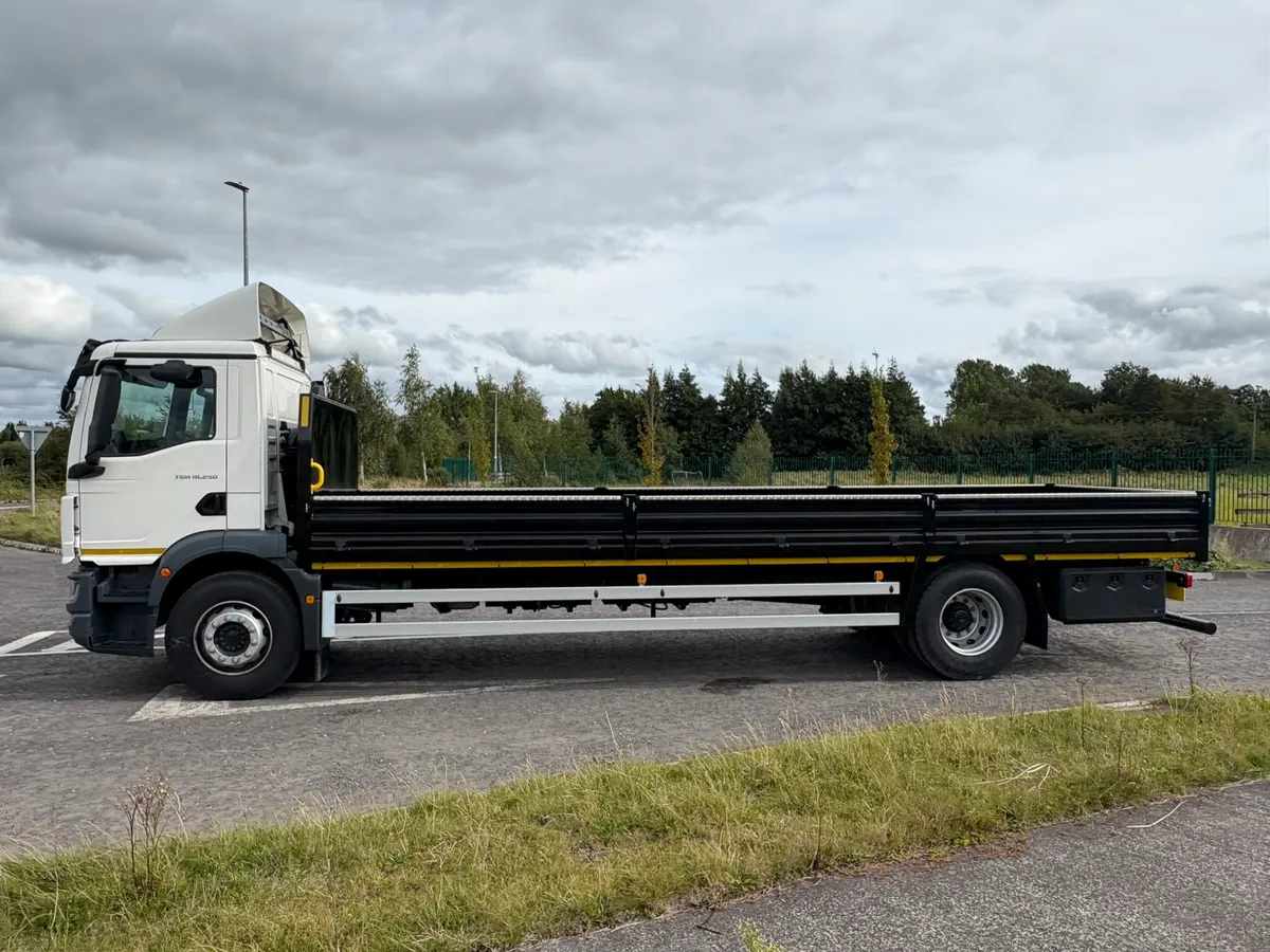 2025 Man 18 Ton Dropside - Image 4