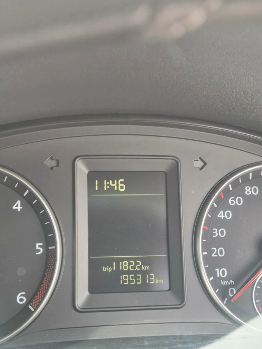 Vw Caddy maxi camper - Image 4