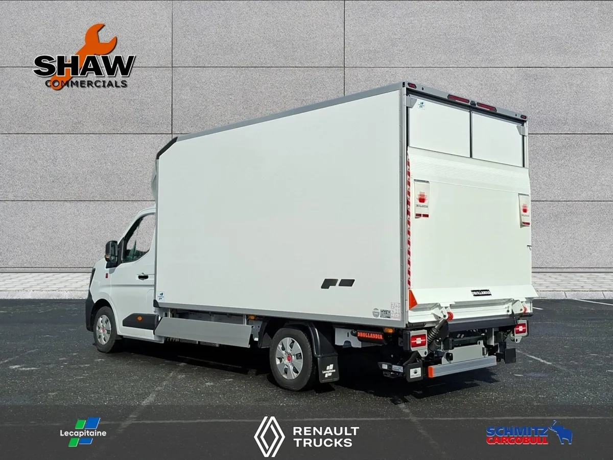 2025 Renault Master Lecapitaine - Image 3