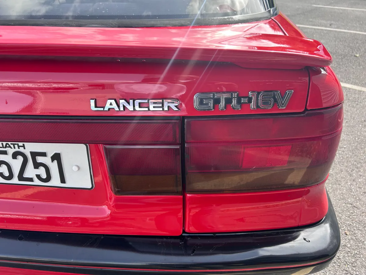 Mitsubishi Lancer 1992 - Image 3
