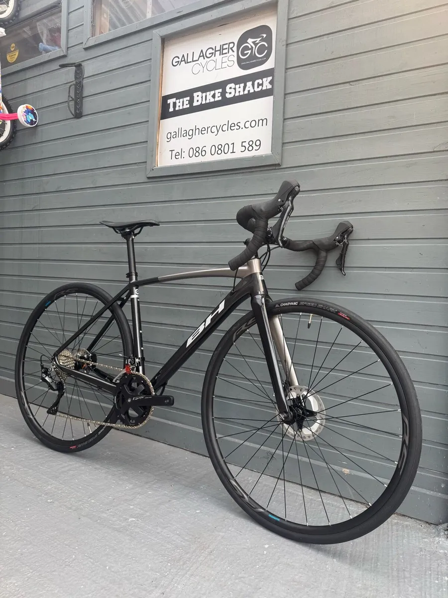 BH Quartz Shimano 105 Road bike - Image 4