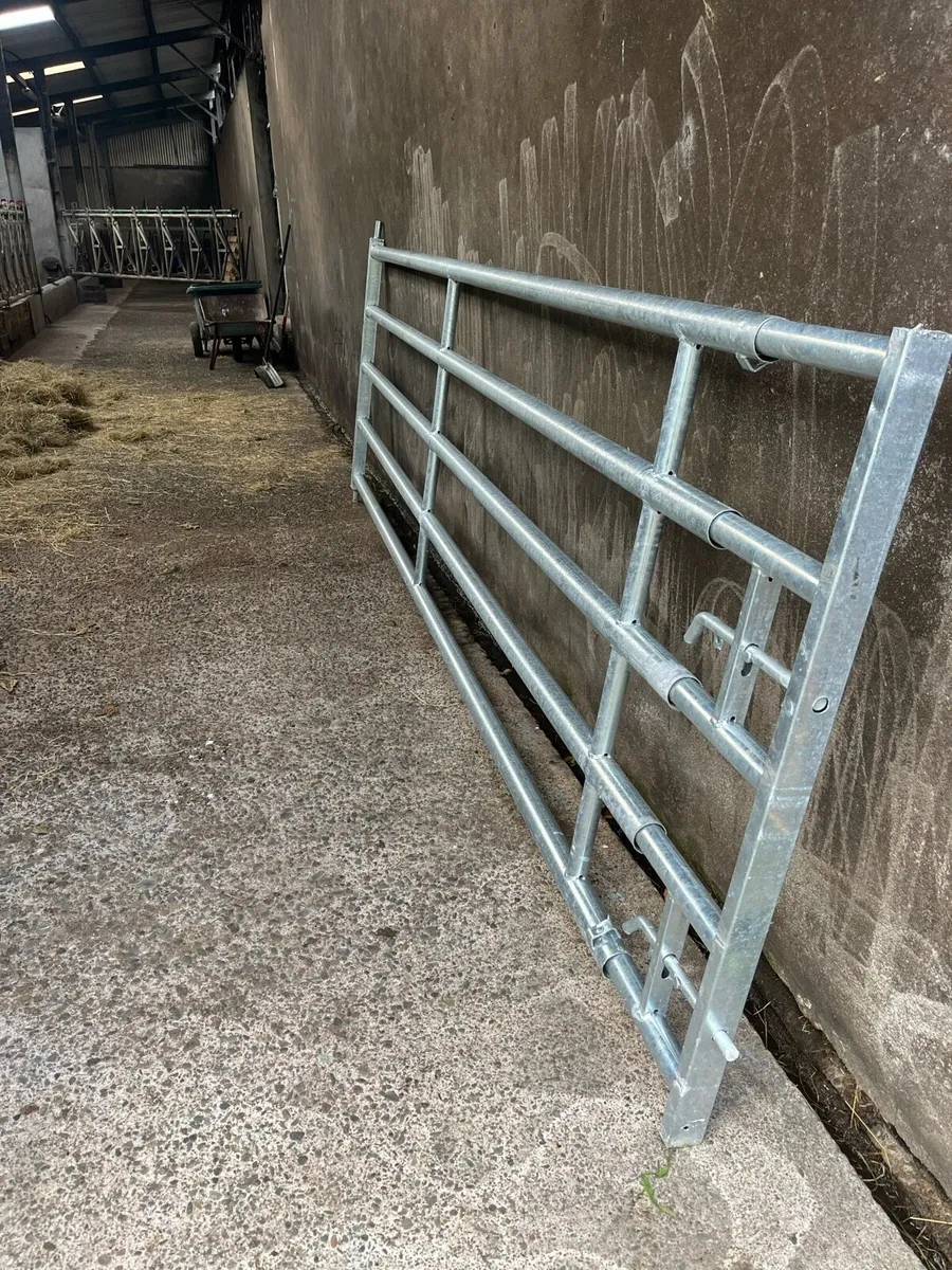 Extendable, gates and barriers - Image 2