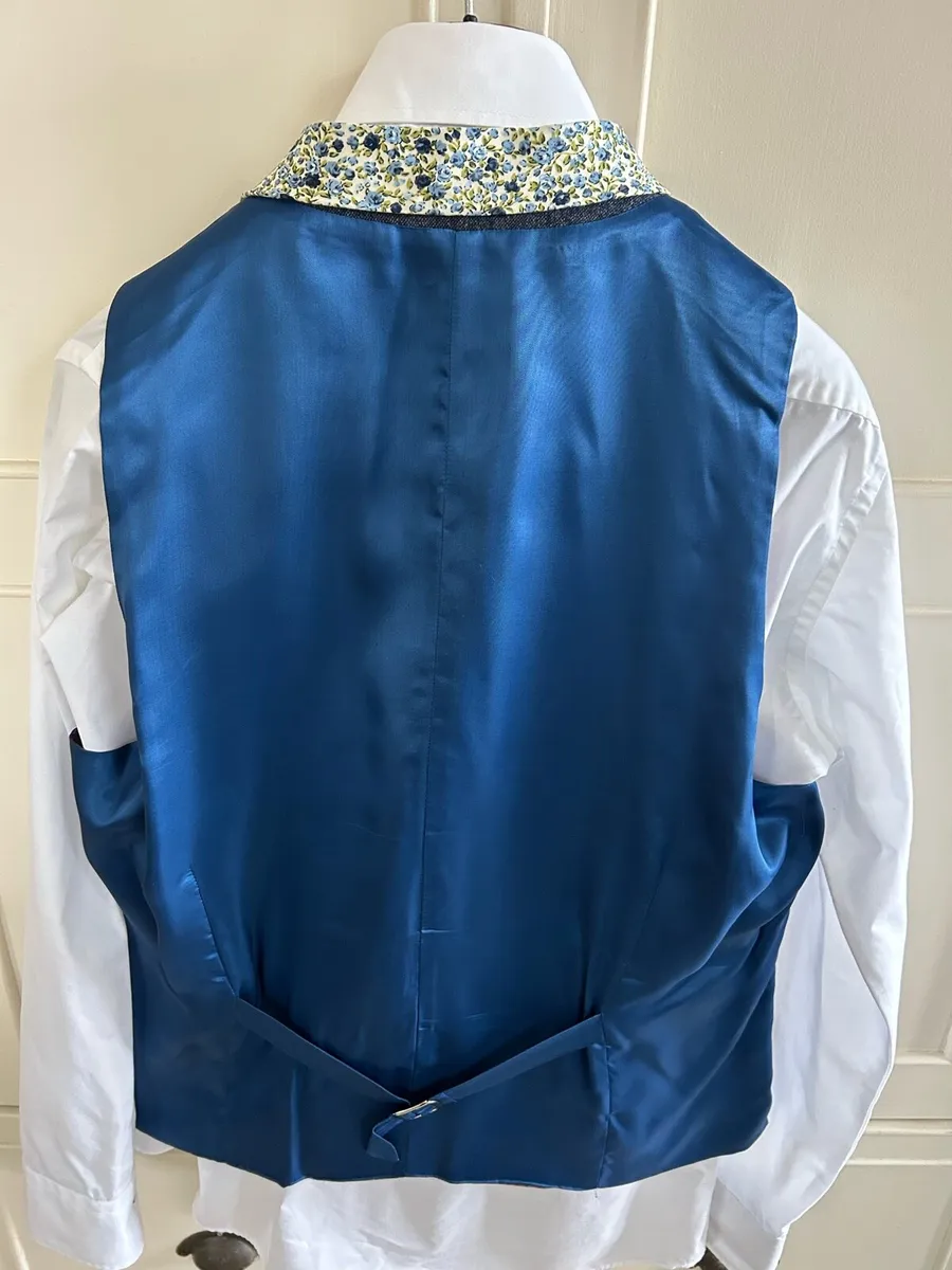 Magee pure wool 3 pc suit - Image 3