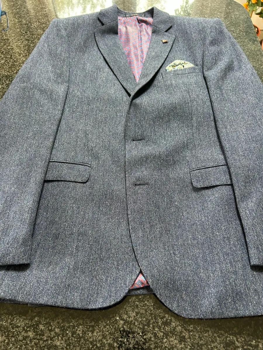 Magee pure wool 3 pc suit - Image 1