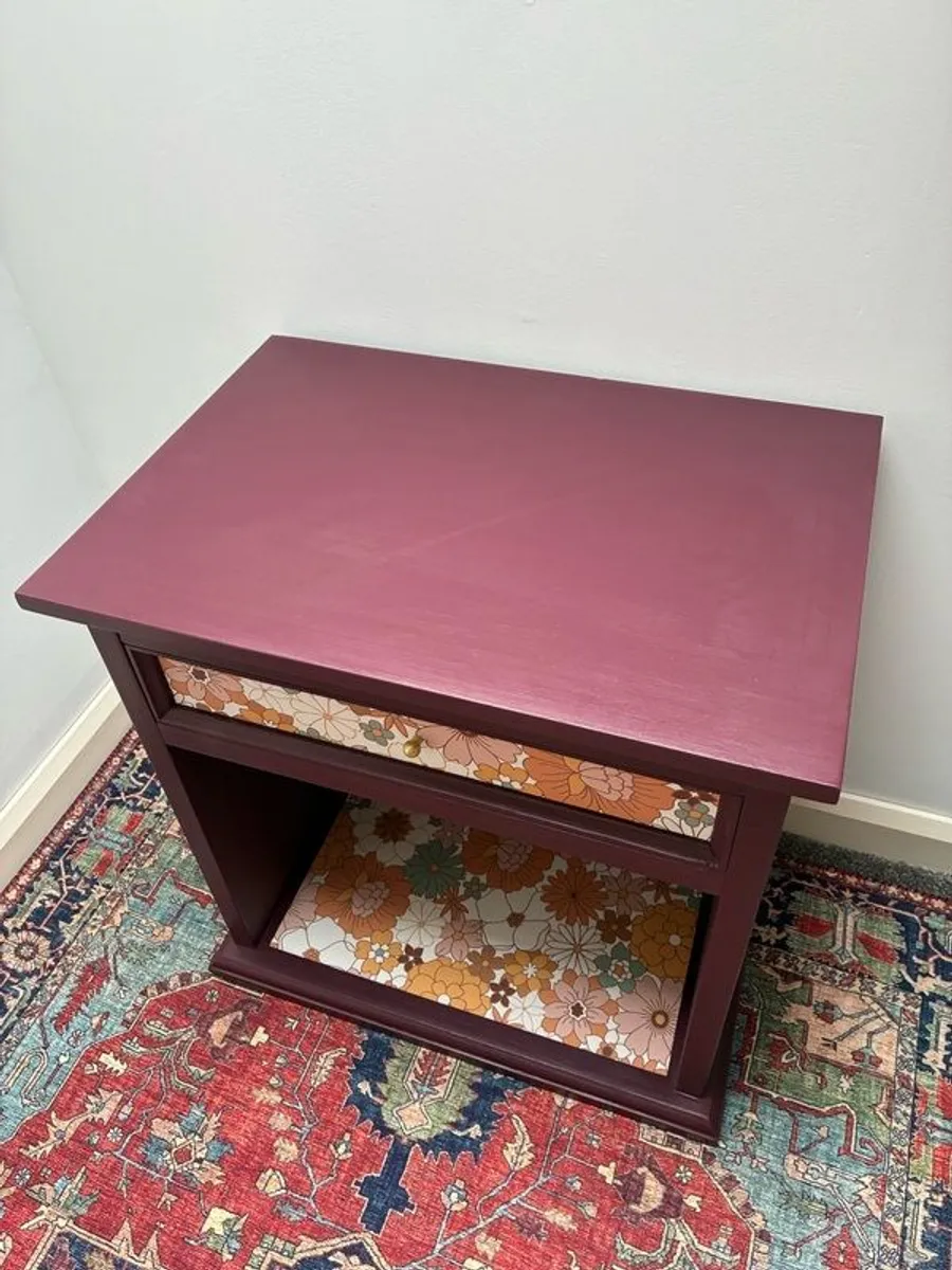 Lamp table with storage - Image 2