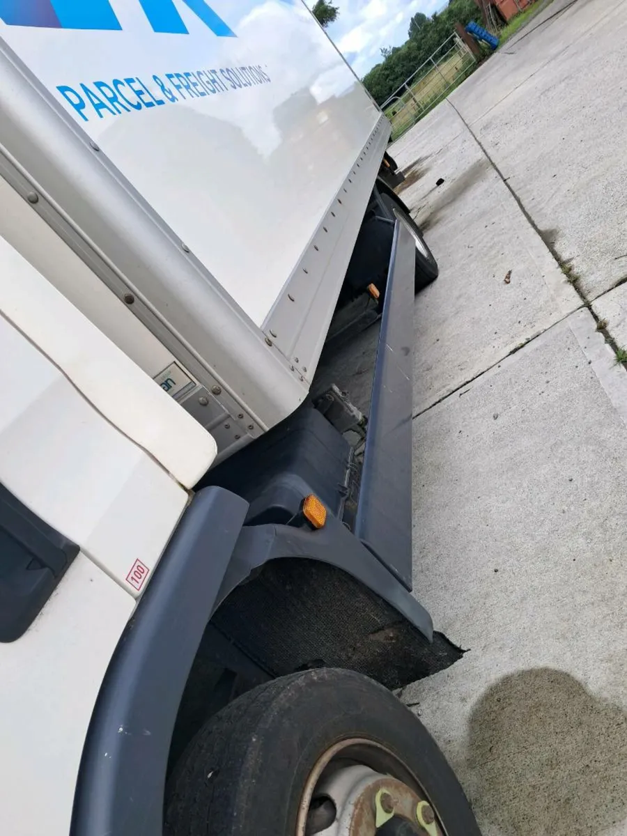 Man 7.5 Tonne - Image 2