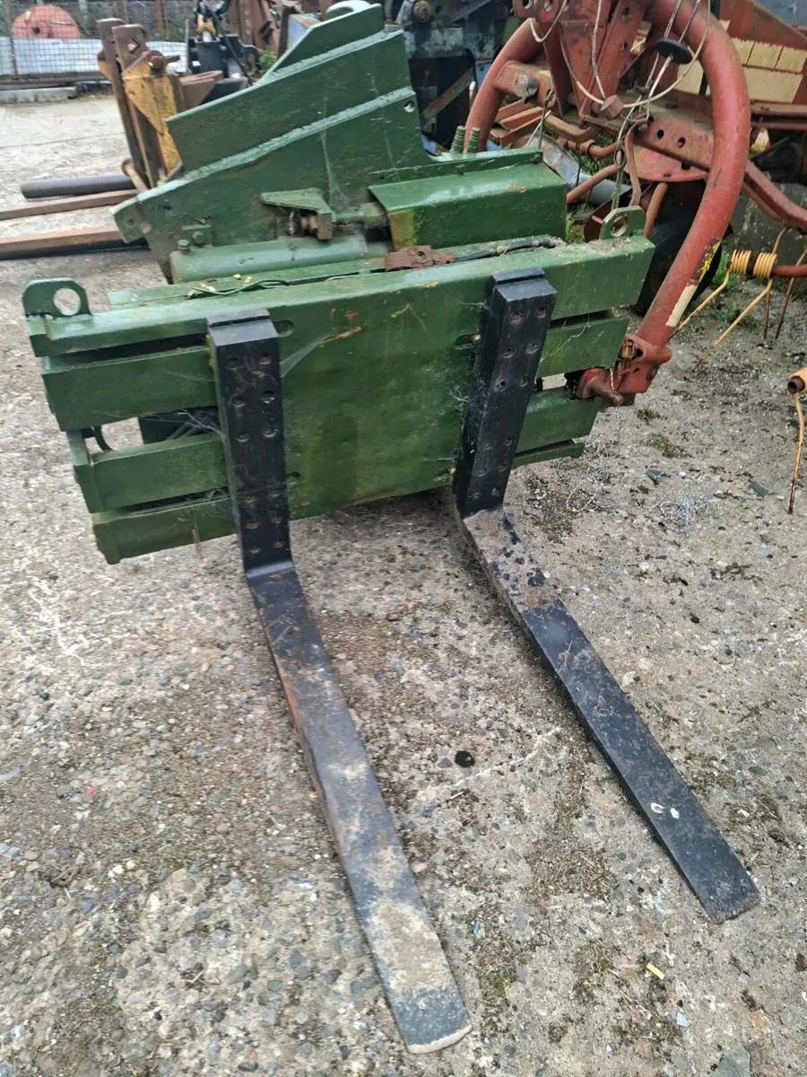 Silage grabsfor sale 4ft and 5ft+other items - Image 4