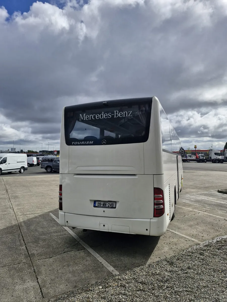 2009 Mercedes-Benz Tourismo - Image 4