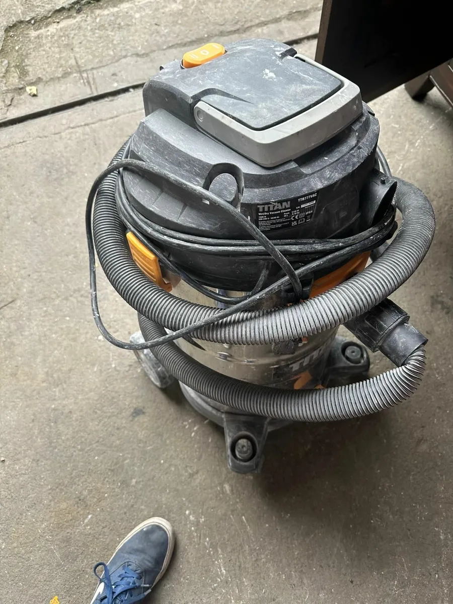 Wet dry vacuum - Image 3
