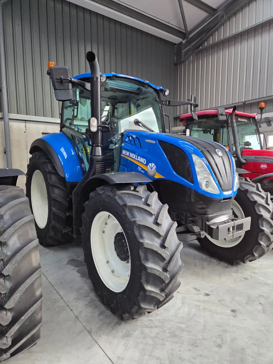 Selection of New & Used Quality Tractors - Image 3