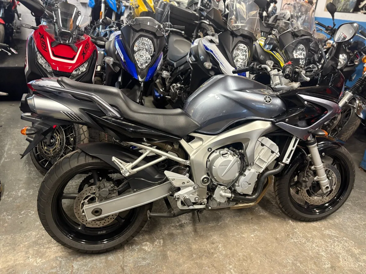 2005 Yamaha FZ6 - Image 3