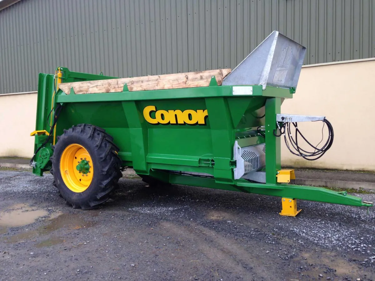 Conor Rear Dischage Spreaders - Image 2