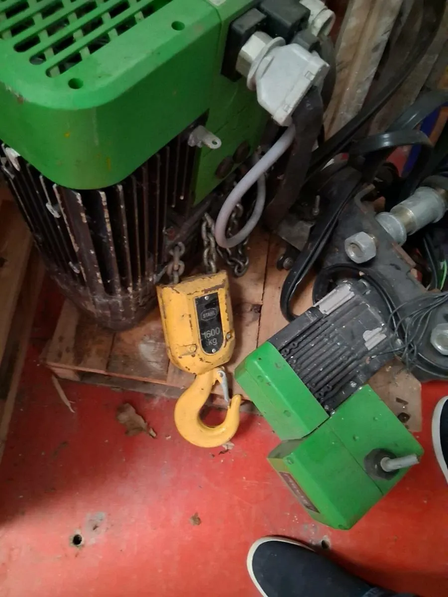 Stahl german Pulley blocks runs on 3 phase €750 - Image 3