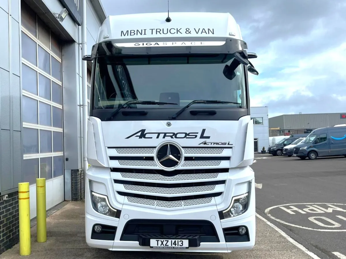 Mercedes-Benz Actros L 2553 GigaSpce - Image 2