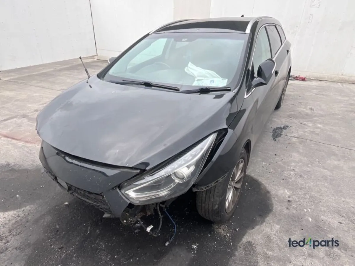 2015 Hyundai I40 For Breaking - Image 3