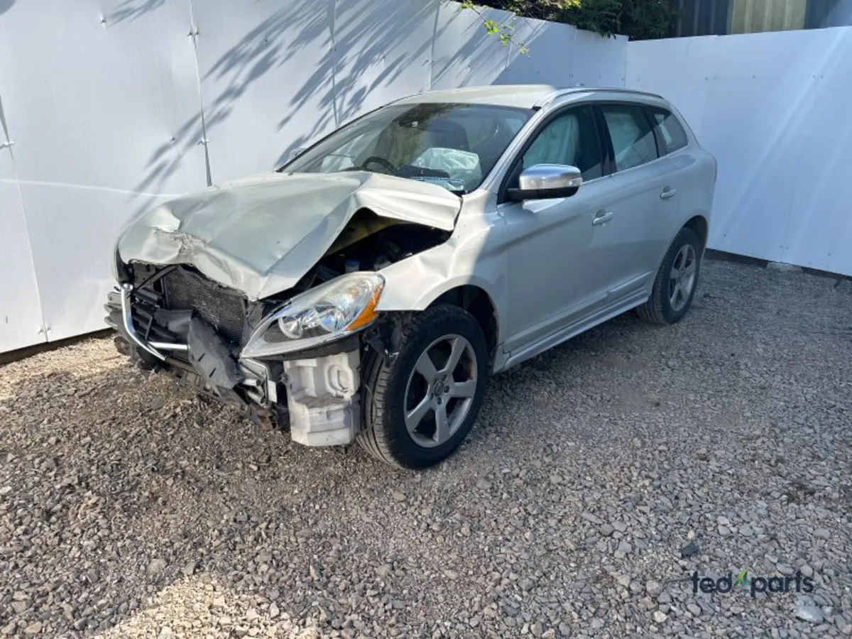2013 Volvo XC60 For Breaking - Image 4
