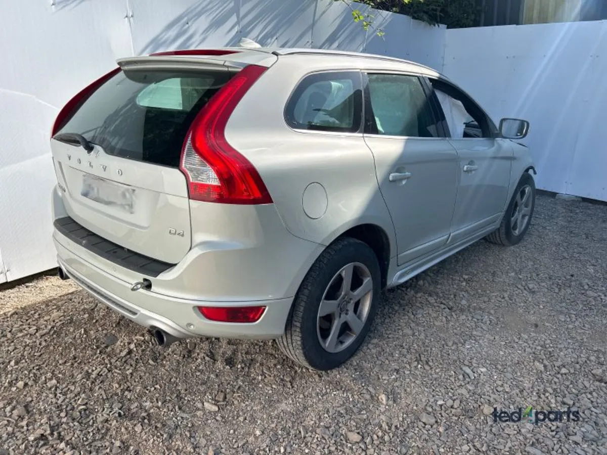 2013 Volvo XC60 For Breaking - Image 2