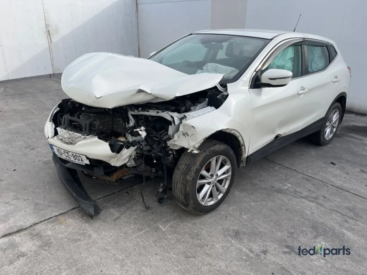2015 Nissan Qashqai  For Breaking - Image 3