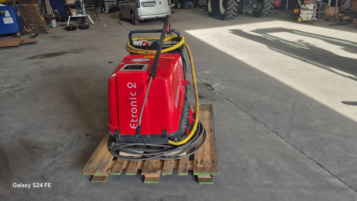 Power washer - Image 2