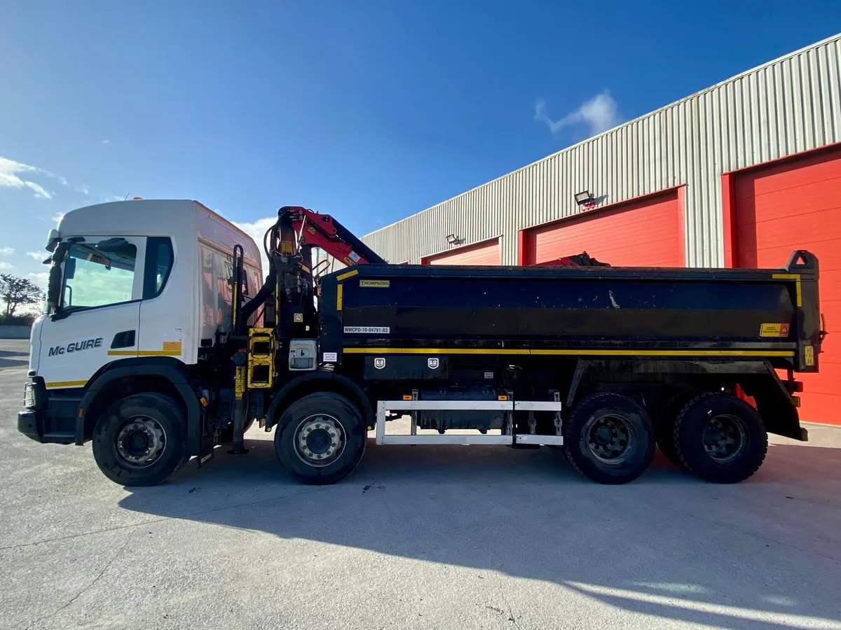 2019 Scania P410 XT 8x4 Thompson Tipper Grab - Image 3