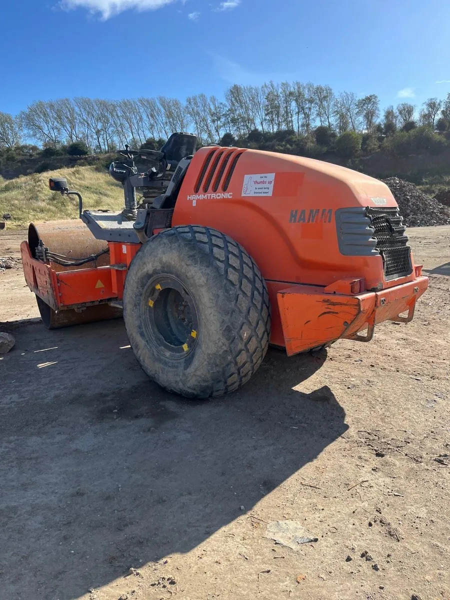 Excavators CAT Hitachi Rollers Hamm for Export - Image 1