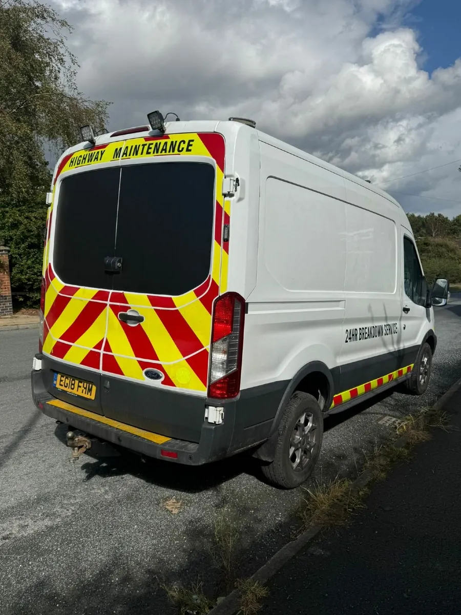 Ford Transit 2018 - Image 2
