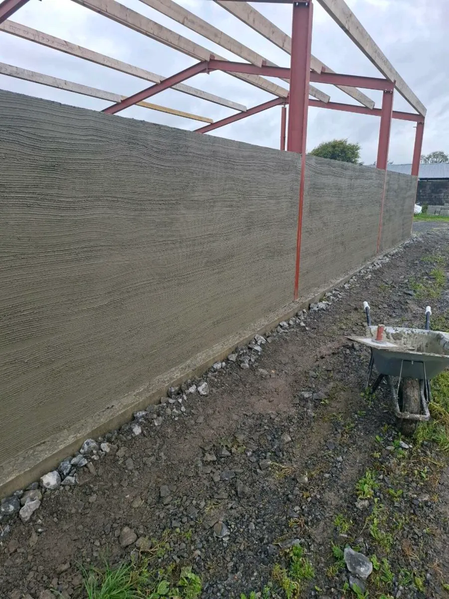 Plasterer available - Image 1