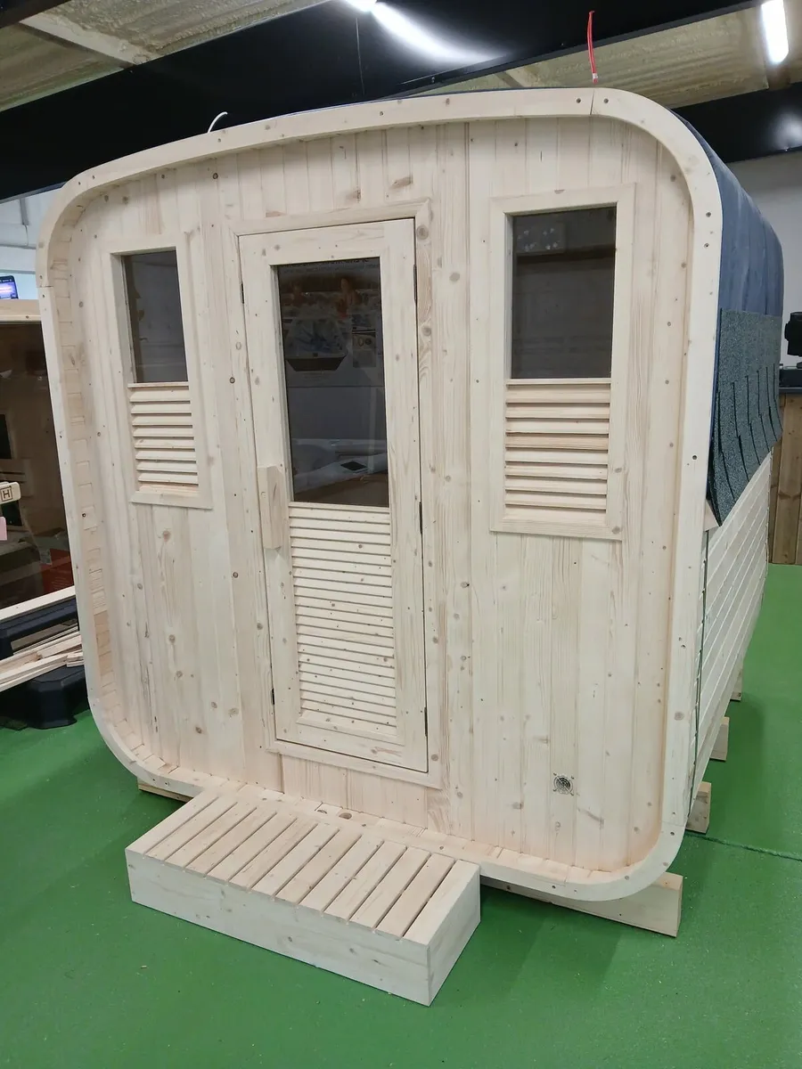 4 - 6 Person Sauna - Image 3