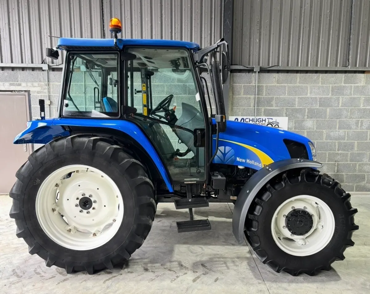 NEW HOLLAND TL100A, Power shuttle, Loader to suit - Image 3
