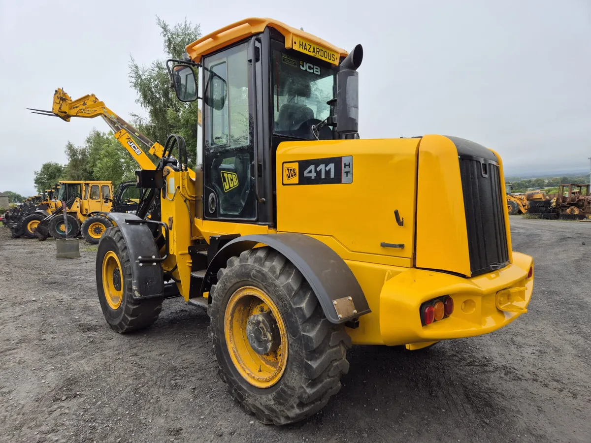 JCB 411 Loading Shovel - Image 2