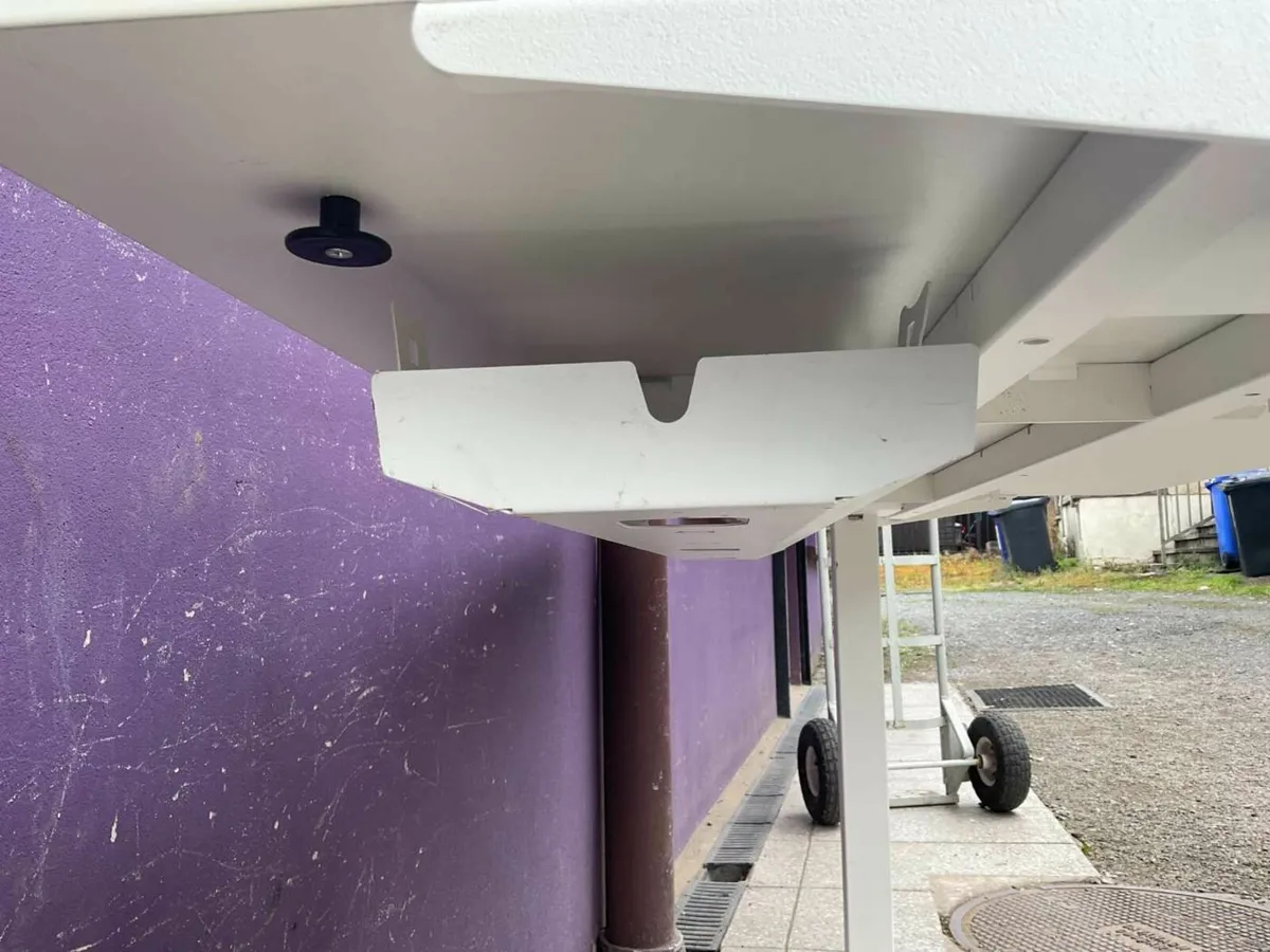 Office desk, pedestal & office chair bundle - Image 4