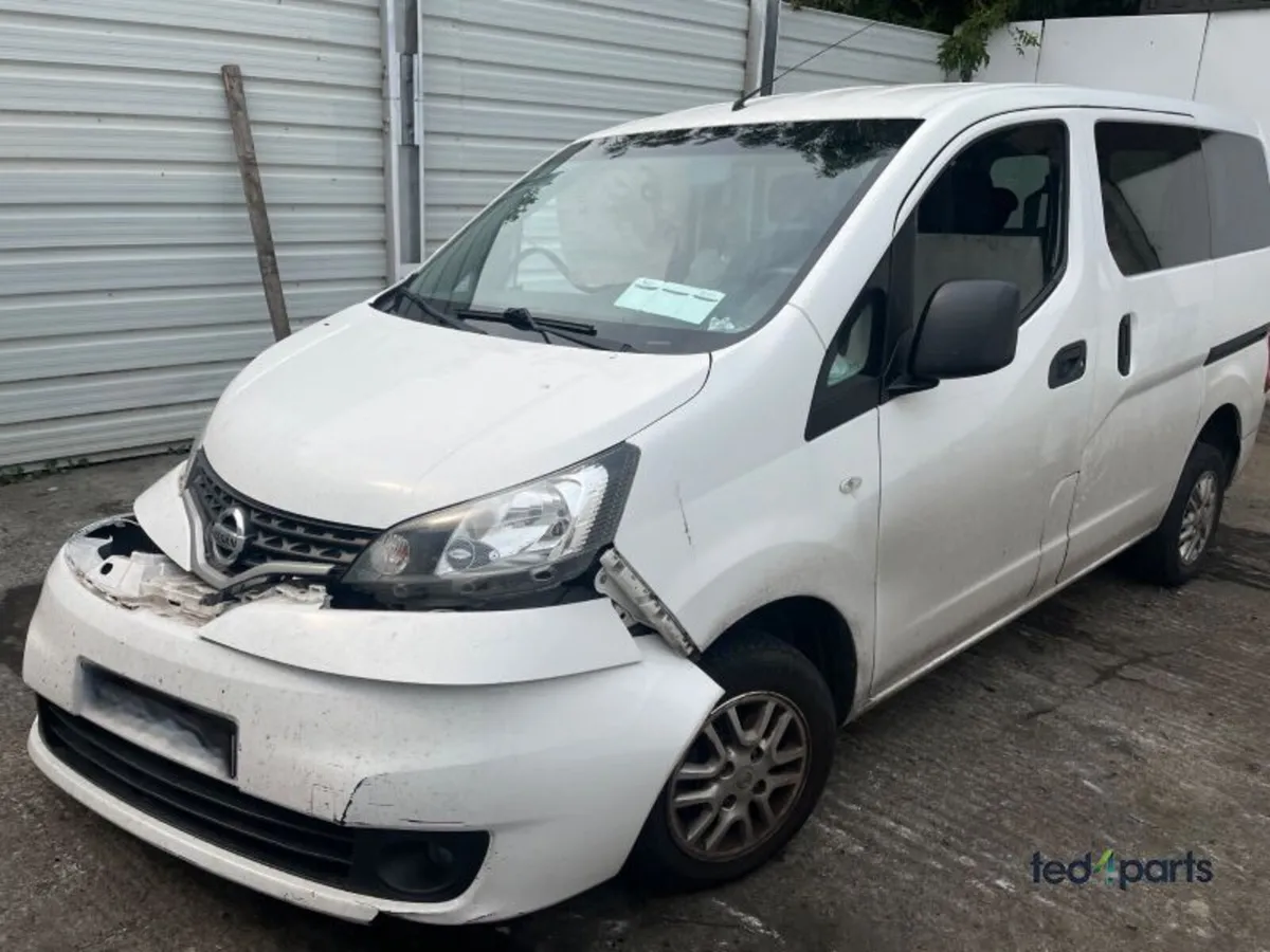 2017 Nissan NV200 For Breaking - Image 2