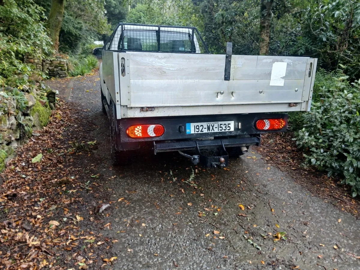 Toyota Hilux Pick Up 2019 - Image 3