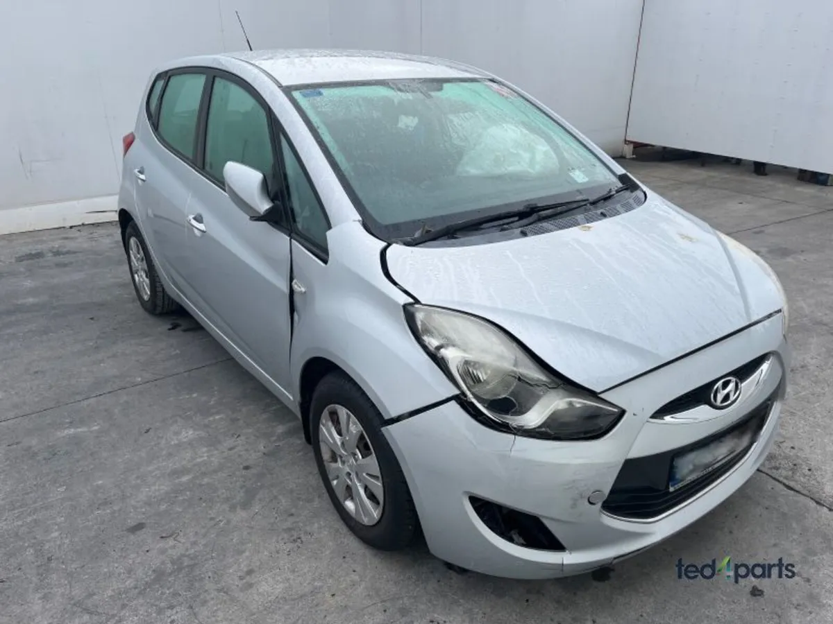 2011 (10-19) Hyundai IX20 For Breaking - Image 1