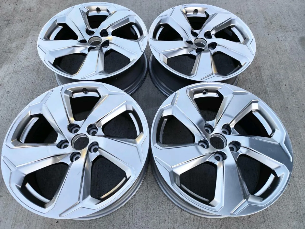 18" Toyota alloy wheels. - Image 1