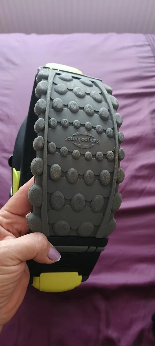 Kangoo jumps - Image 2