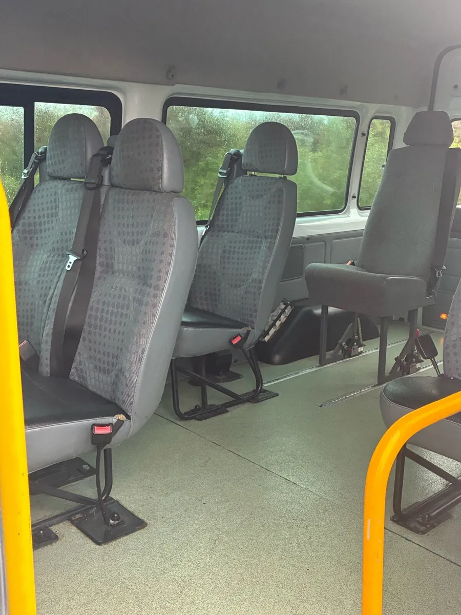 Ford Transit - Image 2
