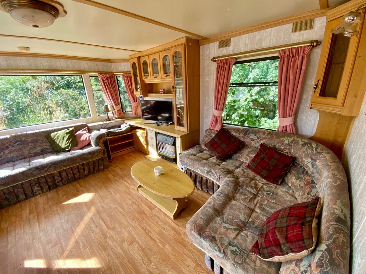 35 x 12 Willerby Leven Mobile Home Caravan €2300 - Image 1