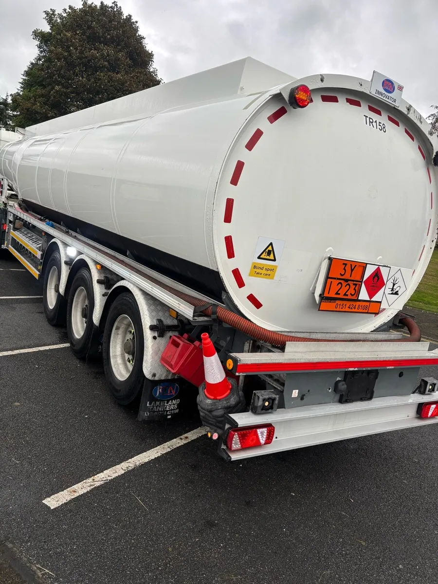 Lakeland Innovator Fuel Tanker - Image 3