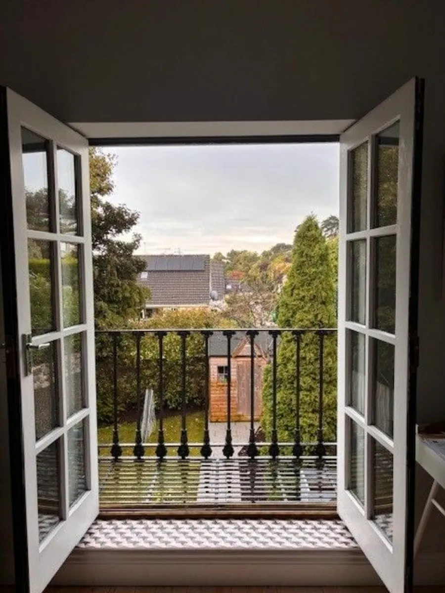 Juliette Balcony - Image 2