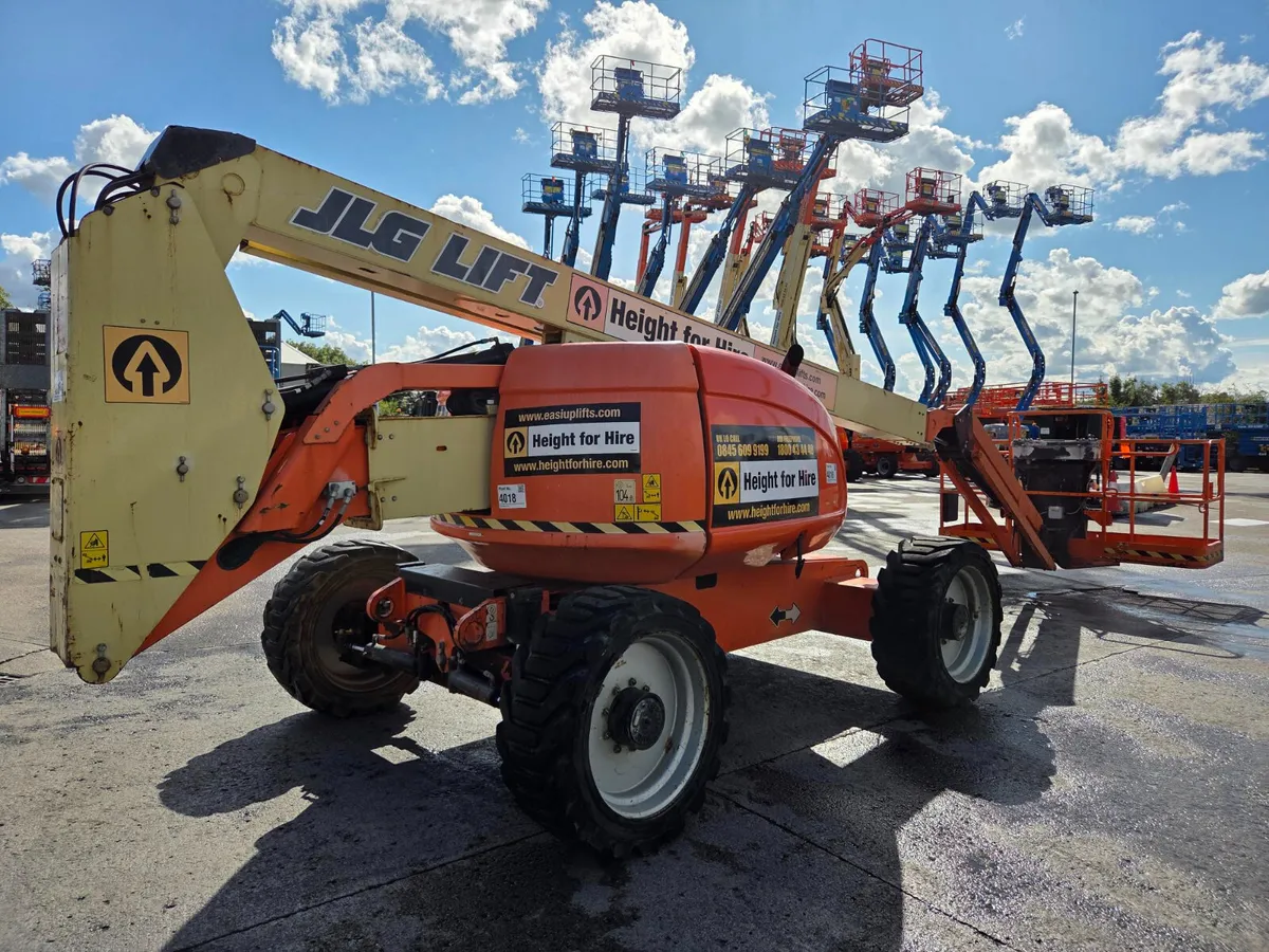 JLG 600AJ - Articulated 20 m Boom Lift - Image 1