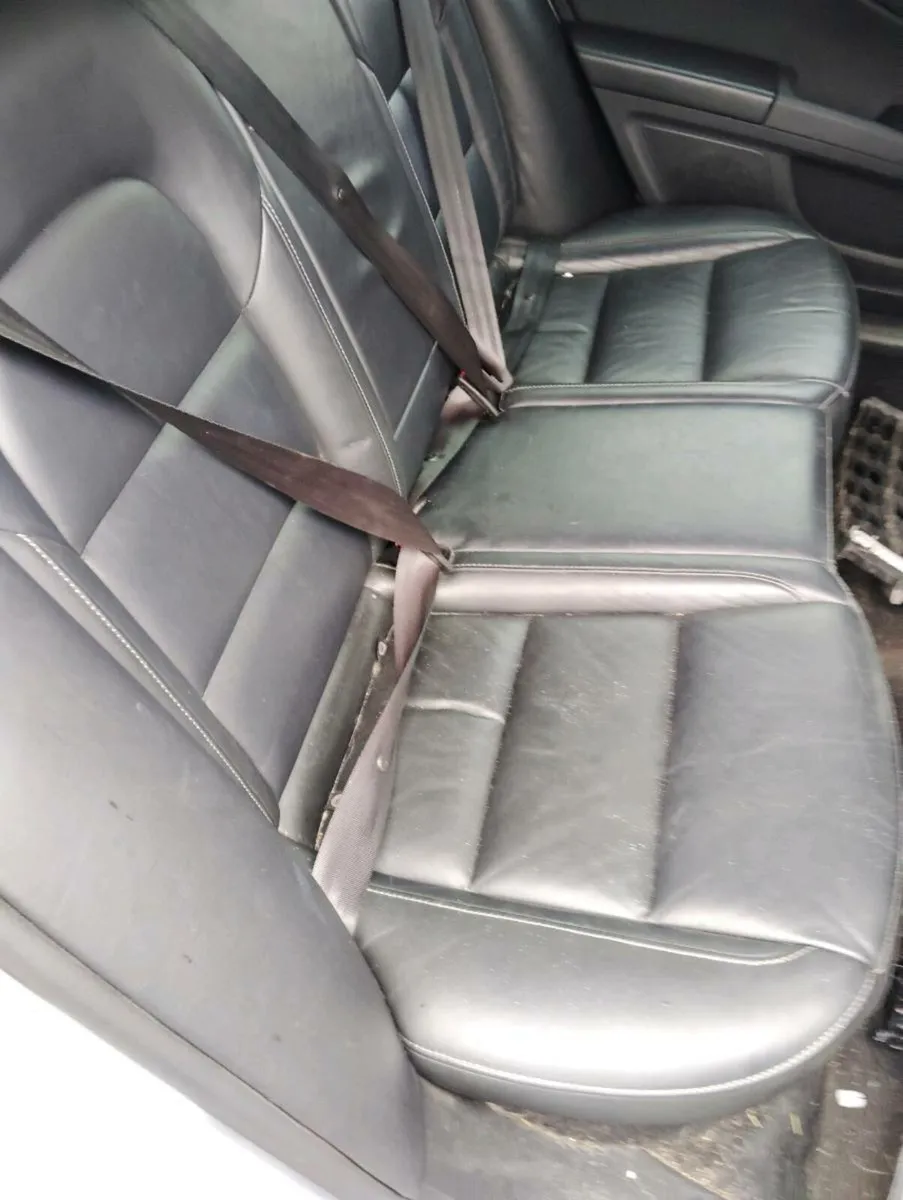 Breaking Skoda superb 2014 1.6tdi cay - Image 4