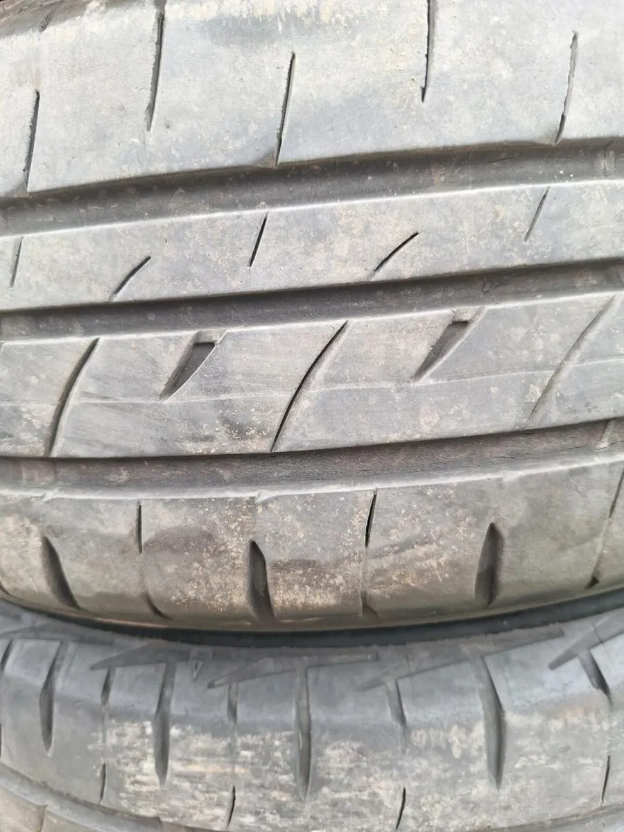 15" Bridgestone Tyres - Image 3