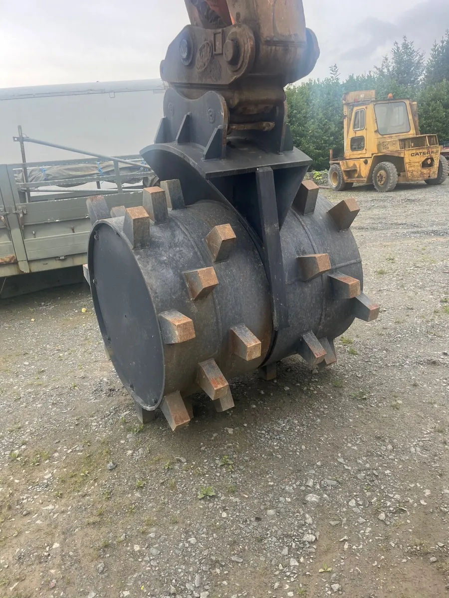 Compactor whell - Image 4