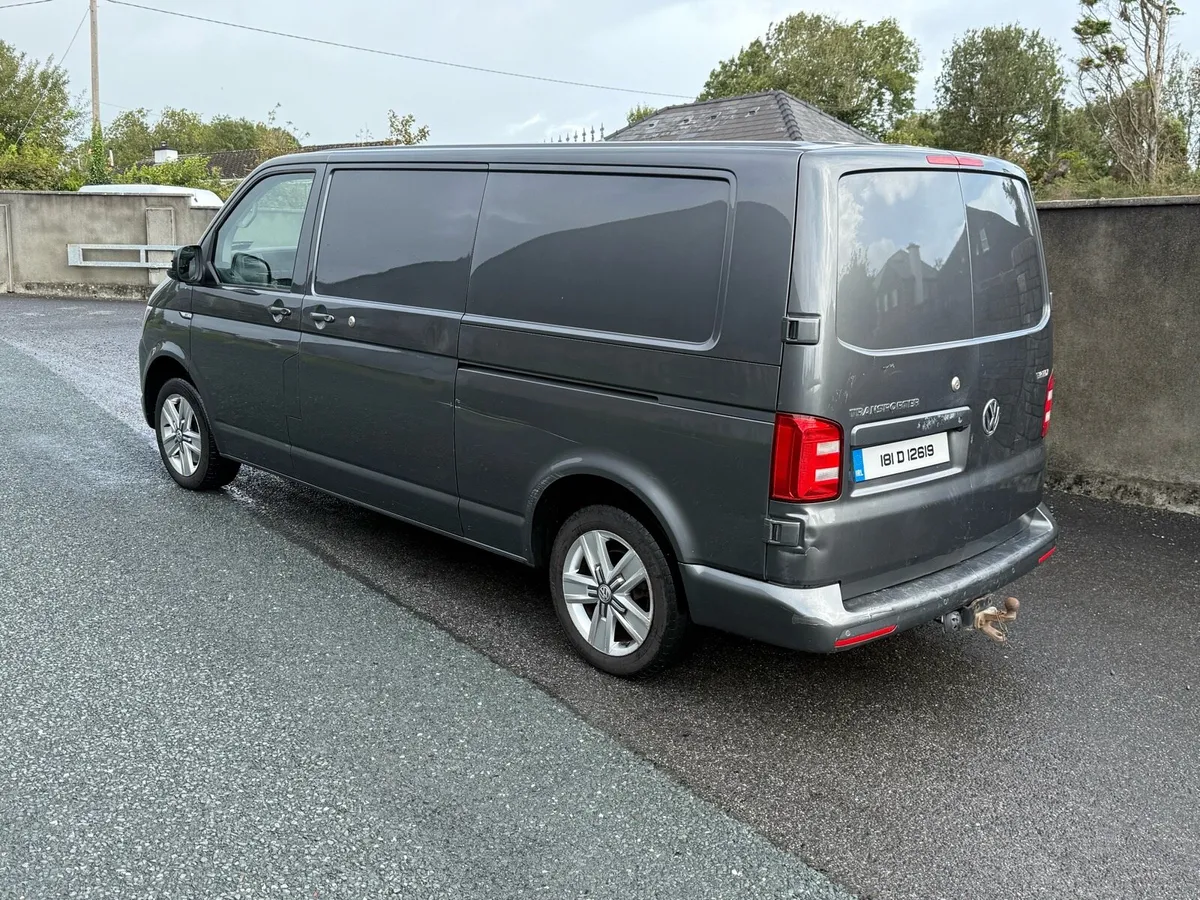 Volkswagen Transporter T32 Highline LWB Auto - Image 3