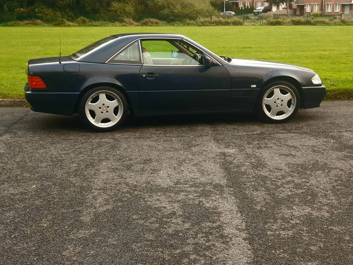Mercedes-Benz SL-Class 1994 - Image 1