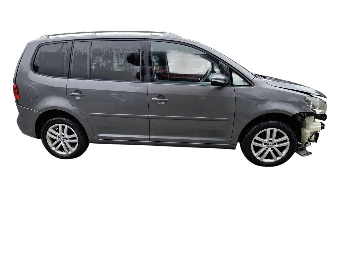 2011 VOLKSWAGEN TOURAN For Breaking/Dismantling - Image 2