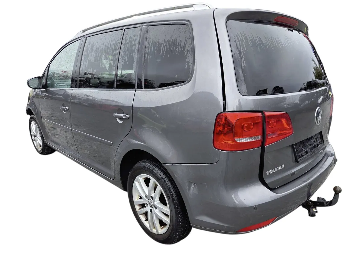 2011 VOLKSWAGEN TOURAN For Breaking/Dismantling - Image 4